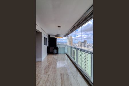 Apartamento para alugar com 2 quartos, 75m² em Aclimação, São Paulo