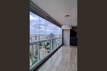 Apartamento para alugar com 2 quartos, 75m² em Aclimação, São Paulo