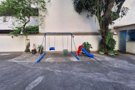 Apartamento à venda com 74m², 2 quartos e 1 vagaÁrea comum