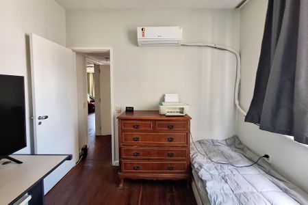Apartamento à venda com 74m², 2 quartos e 1 vagaQuarto 2