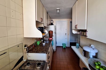 Apartamento à venda com 74m², 2 quartos e 1 vagaCozinha