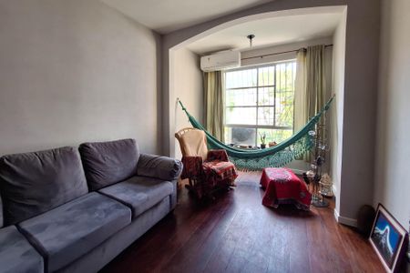 Apartamento à venda com 74m², 2 quartos e 1 vagaSala