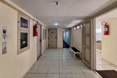 Apartamento à venda com 74m², 2 quartos e 1 vagaÁrea comum