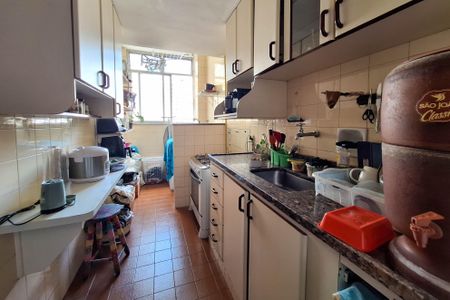 Apartamento à venda com 74m², 2 quartos e 1 vagaCozinha