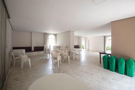 Apartamento para alugar com 47m², 2 quartos e 1 vagaÁrea comum - Salão de festas