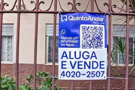 Apartamento à venda com 60m², 3 quartos e 1 vagaFachada do Prédio com placa