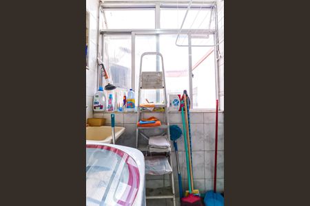 Apartamento à venda com 60m², 3 quartos e 1 vagaÁrea de Serviço