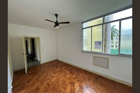 Apartamento para alugar com 55m², 3 quartos e sem vagaSala