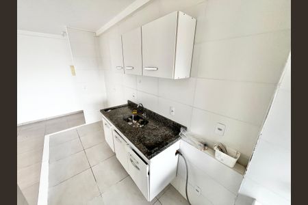 Cozinha de apartamento à venda com 2 quartos, 50m² em Vila Pita, São Paulo
