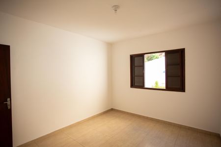 Casa à venda com 70m², 2 quartos e 2 vagasQUARTO 1