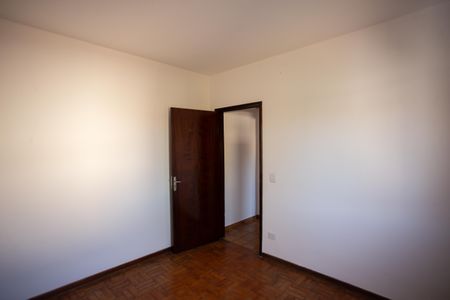 QUARTO 2 de casa à venda com 2 quartos, 70m² em Parque Maria Domitila, São Paulo