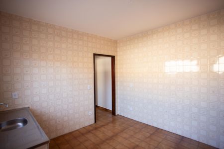 Casa à venda com 70m², 2 quartos e 2 vagasCOZINHA