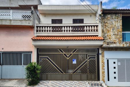 Apartamento para alugar com 75m², 2 quartos e sem vagaFachada 