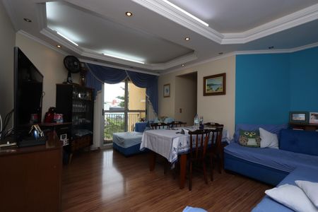 Apartamento para alugar com 77m², 3 quartos e 1 vagaSala