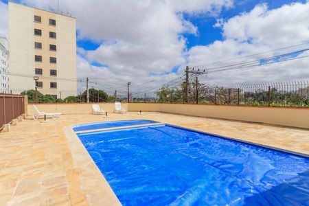 Apartamento à venda com 65m², 3 quartos e 1 vagaÁrea comum - Piscina
