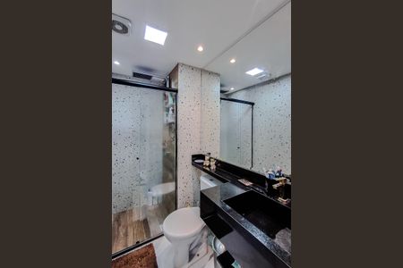 Apartamento à venda com 35m², 2 quartos e sem vaga Apartamento à venda com 35m², 2 quartos e sem vagaBanheiro