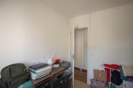 Quarto 2 de apartamento para alugar com 2 quartos, 49m² em Neves, São Gonçalo