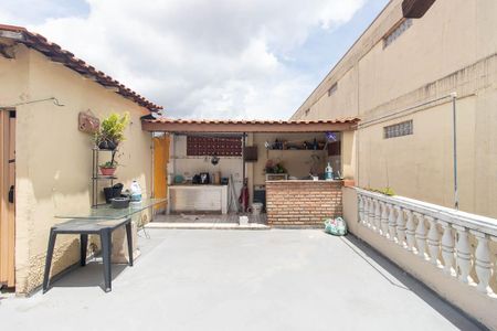 Casa para alugar com 95m², 1 quarto e sem vagaQuintal