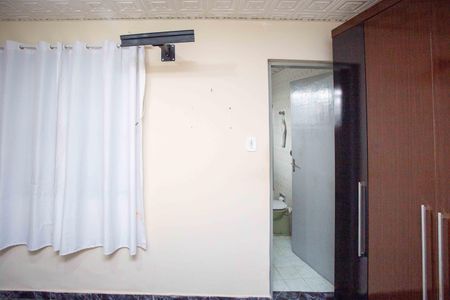 Casa à venda com 140m², 3 quartos e 2 vagasQuarto Suíte