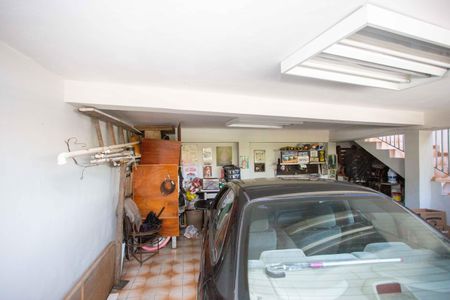Casa à venda com 140m², 3 quartos e 2 vagasGaragem