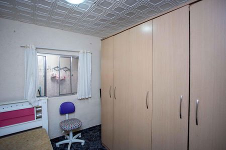 Casa à venda com 140m², 3 quartos e 2 vagasQuarto 2