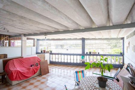 Casa à venda com 140m², 3 quartos e 2 vagasVaranda