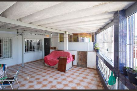 Casa à venda com 140m², 3 quartos e 2 vagasVaranda