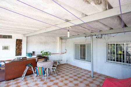 Casa à venda com 140m², 3 quartos e 2 vagasVaranda