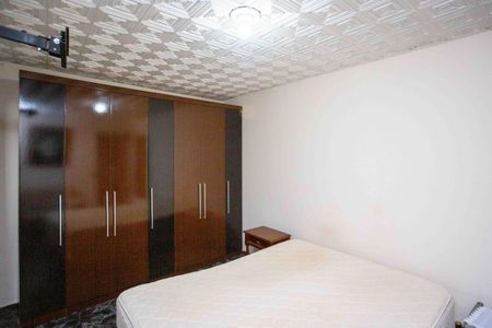 Casa à venda com 140m², 3 quartos e 2 vagasQuarto Suíte