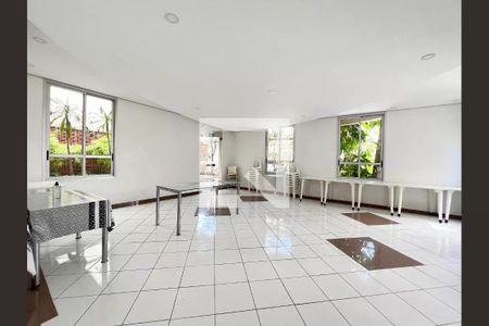 Apartamento para alugar com 50m², 2 quartos e 1 vagaÁrea Comum