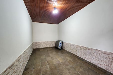 Casa à venda com 244m², 3 quartos e 2 vagasEdícula