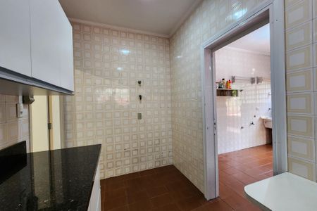 Casa à venda com 244m², 3 quartos e 2 vagasCozinha 