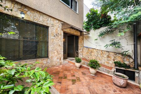 Casa à venda com 244m², 3 quartos e 2 vagasJardim