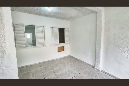Casa para alugar com 58m², 2 quartos e 1 vagaEntrada 