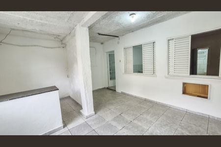 Casa para alugar com 58m², 2 quartos e 1 vagaEntrada 