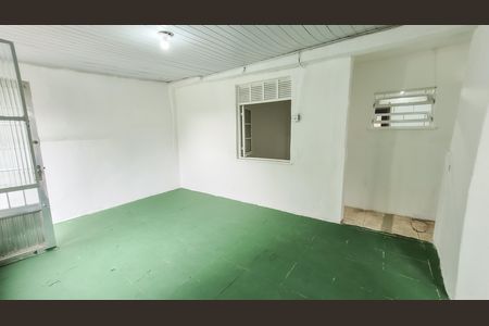 Casa para alugar com 58m², 2 quartos e 1 vagaÁrea de acesso ao quintal 