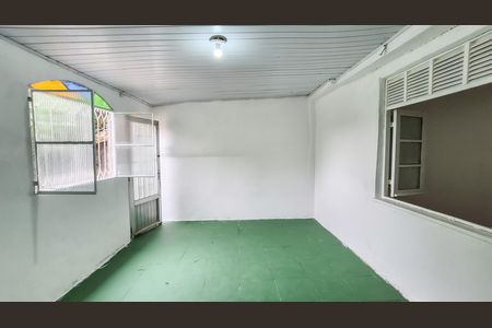 Casa para alugar com 58m², 2 quartos e 1 vagaÁrea de acesso ao quintal 