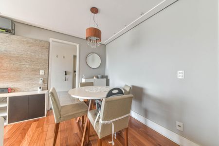 Apartamento à venda com 100m², 3 quartos e 2 vagasSala