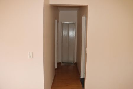 Apartamento para alugar com 2 quartos, 55m² em Jardim Marina, Embu das Artes