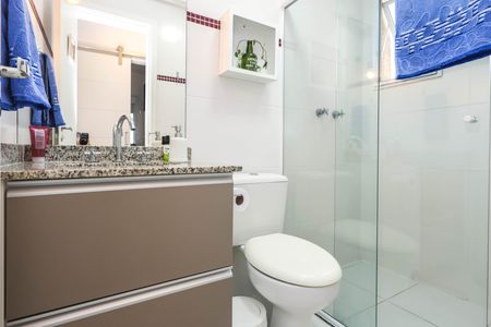 Apartamento à venda com 67m², 2 quartos e 1 vaga Apartamento à venda com 67m², 2 quartos e 1 vagaBanheiro