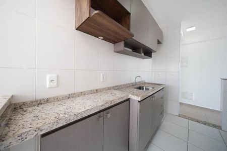 Sala/Cozinha de apartamento para alugar com 2 quartos, 50m² em Cangaiba, São Paulo