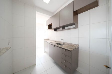 Sala/Cozinha de apartamento para alugar com 2 quartos, 50m² em Cangaiba, São Paulo