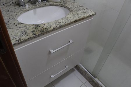 Apartamento à venda com 78m², 2 quartos e 1 vagaBanheiro da Suíte