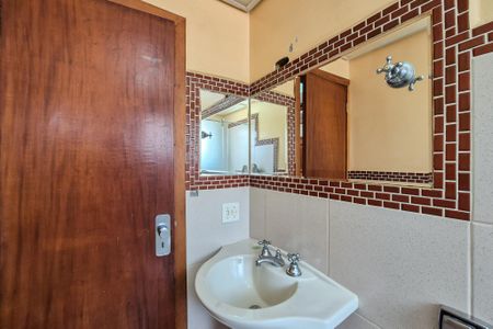 Apartamento à venda com 50m², 2 quartos e 1 vaga Apartamento à venda com 50m², 2 quartos e 1 vagaBanheiro Social