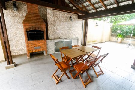 Apartamento para alugar com 49m², 2 quartos e 1 vagaÁrea comum - Churrasqueira