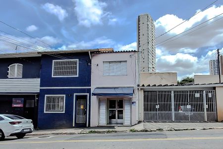 Casa à venda com 90m², 2 quartos e 1 vagaFachada - Plaquinha