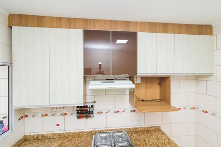 Casa de condomínio à venda com 68m², 2 quartos e 1 vagaCozinha - Armários