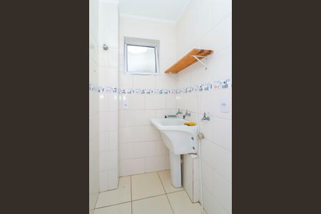 Casa de condomínio à venda com 68m², 2 quartos e 1 vagaÁrea de Serviço