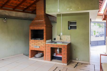 Casa de condomínio à venda com 68m², 2 quartos e 1 vagaÁrea comum - Churrasqueira