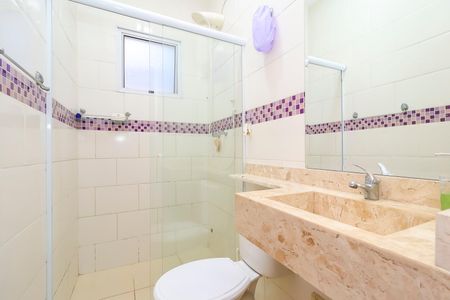 Casa de condomínio à venda com 68m², 2 quartos e 1 vagaBanheiro